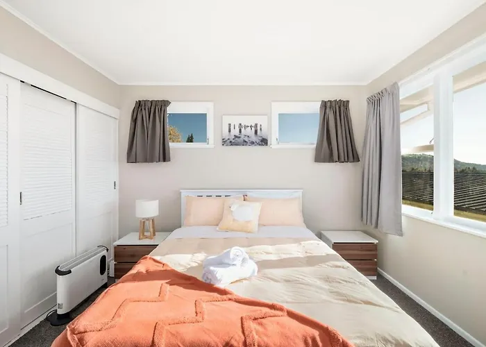 5 Bedrooms View Cosy Place 度假居